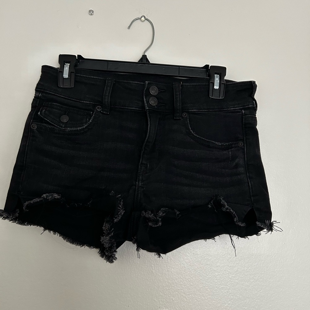 American Eagle Low Rise “Shorties” size 6